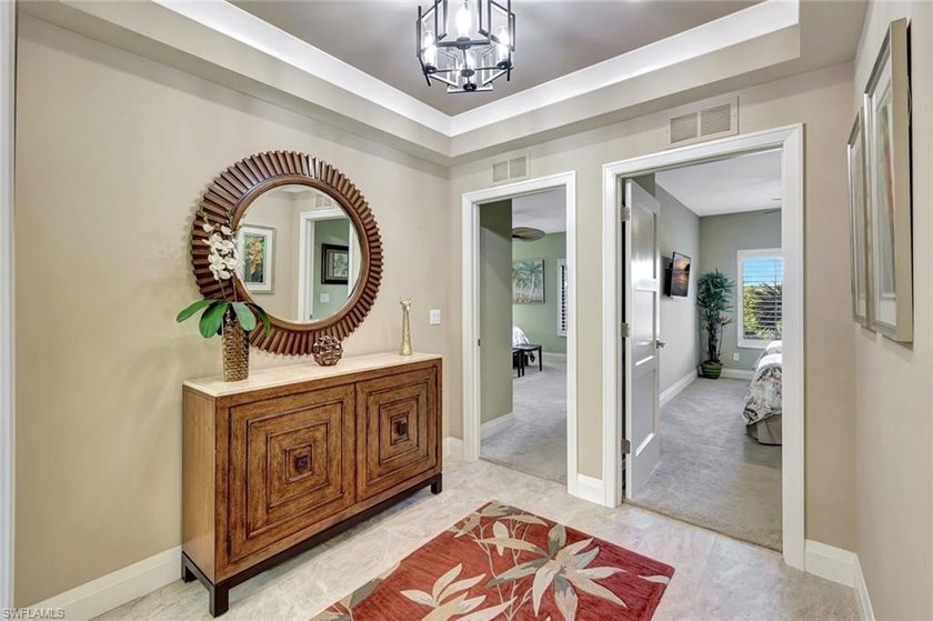 A custom design like no other! This three bedroom 2 bath condo - photo 20