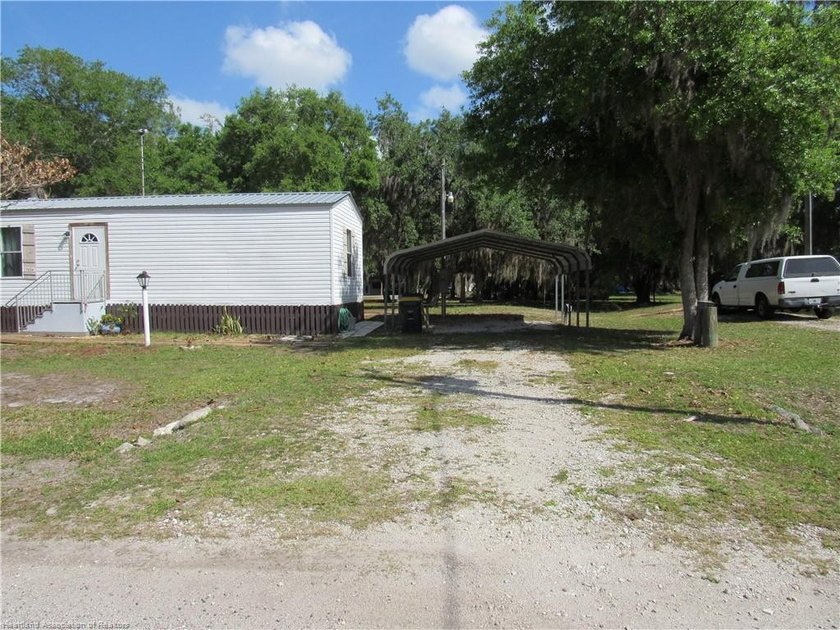 Welcome to rural Florida living with this Charming Newly - photo 21