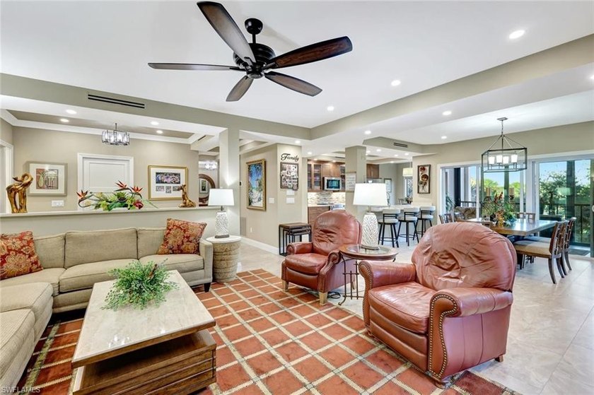 A custom design like no other! This three bedroom 2 bath condo - photo 21