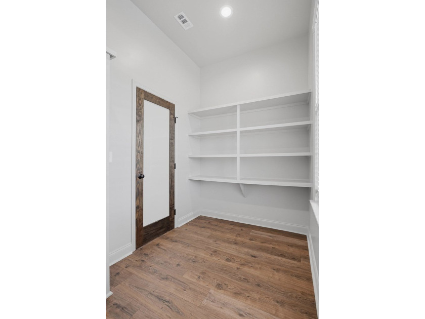 Experience elevated new construction in Pointers Ridge, South - photo 15