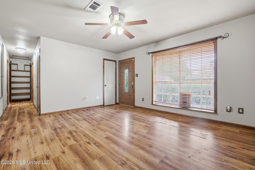 Must-see home in Forrest Cove Estates in D'Iberville! This - photo 7