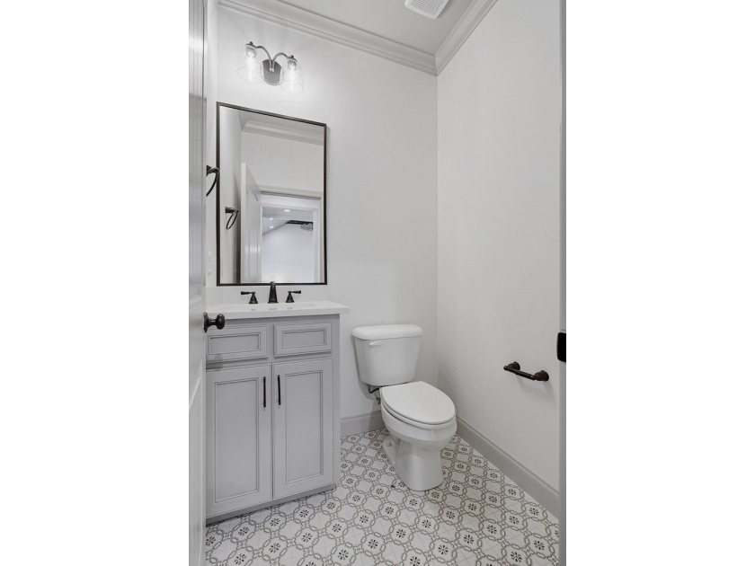Experience elevated new construction in Pointers Ridge, South - photo 20