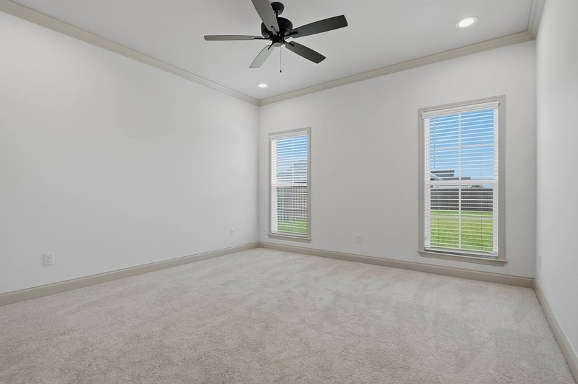 Experience elevated new construction in Pointers Ridge, South - photo 35