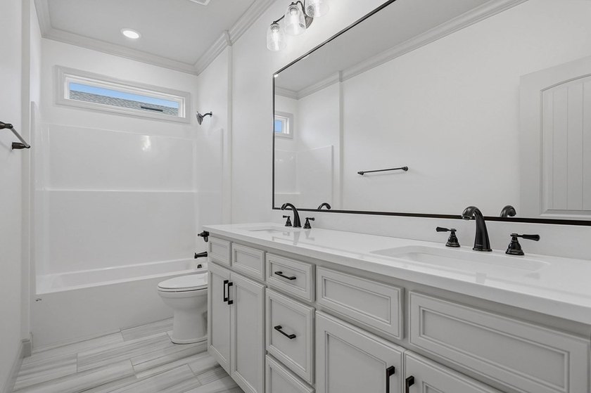 Experience elevated new construction in Pointers Ridge, South - photo 36