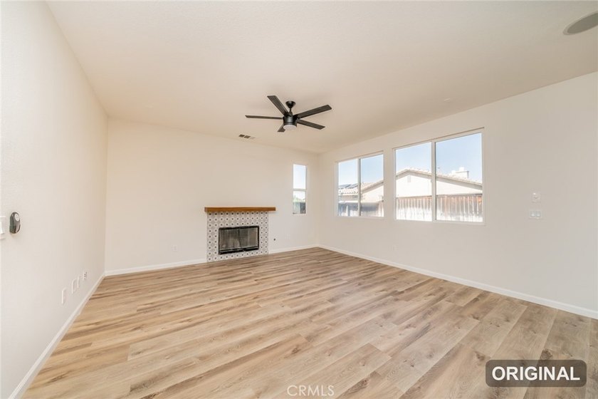Welcome home! This beautiful two story home located in the city - photo 4