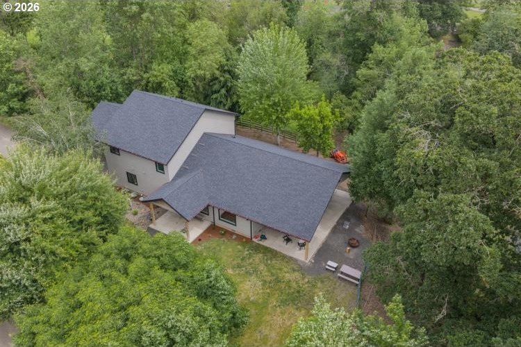 Gorgeous custom 4bed/3bath + office home on 5.63 acres. Back - photo 30