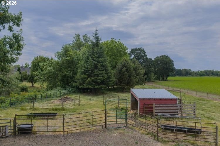 Gorgeous custom 4bed/3bath + office home on 5.63 acres. Back - photo 34
