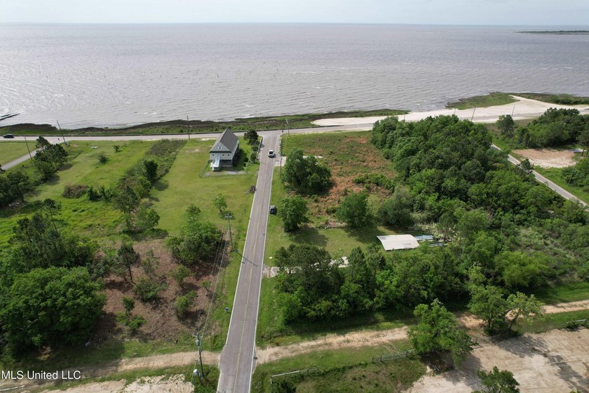 Great Corner lot in Clermont Harbor! Build the perfect - photo 4