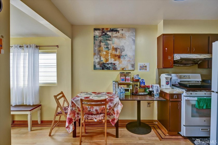 Perched atop desirable Silver Terrace, this charming home offers - photo 3