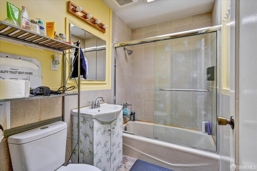 Perched atop desirable Silver Terrace, this charming home offers - photo 6