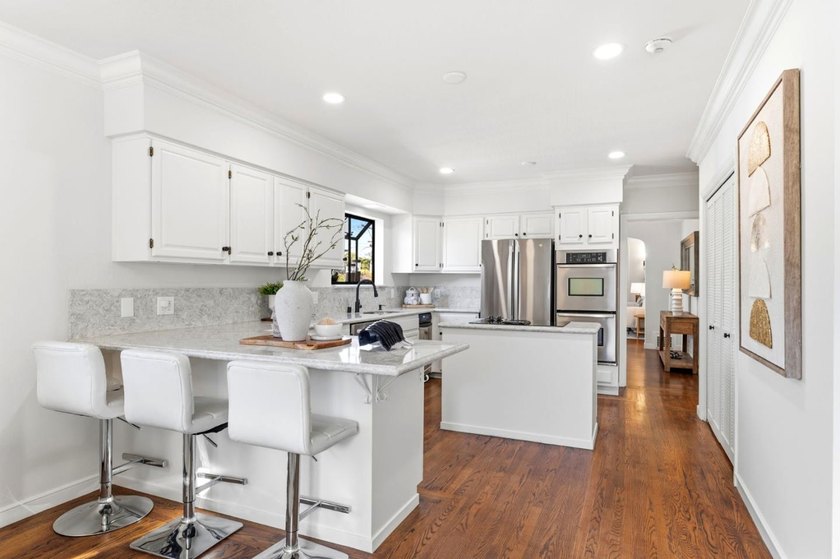 Nestled in Burlingame's highly desirable Easton Addition, this - photo 22