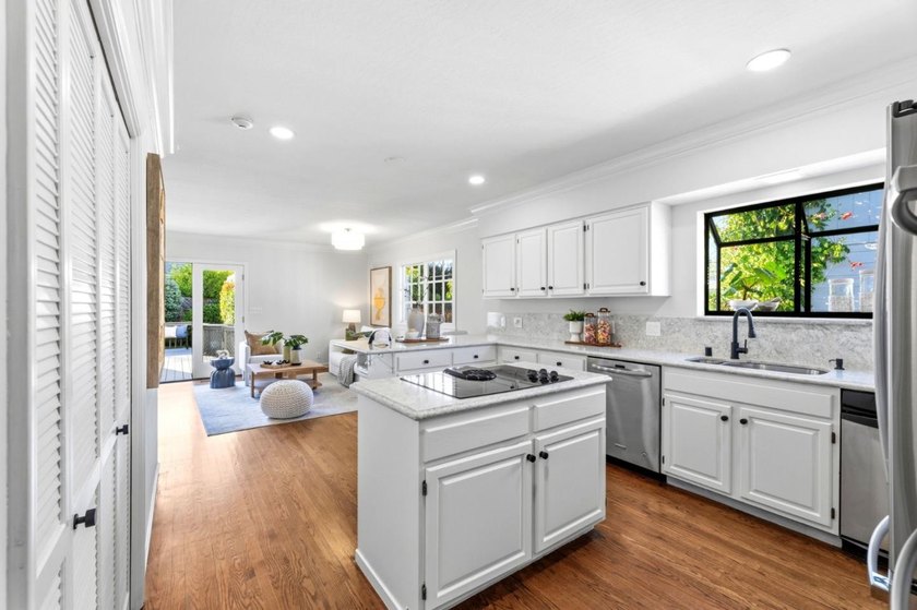 Nestled in Burlingame's highly desirable Easton Addition, this - photo 25