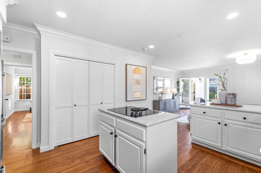 Nestled in Burlingame's highly desirable Easton Addition, this - photo 26