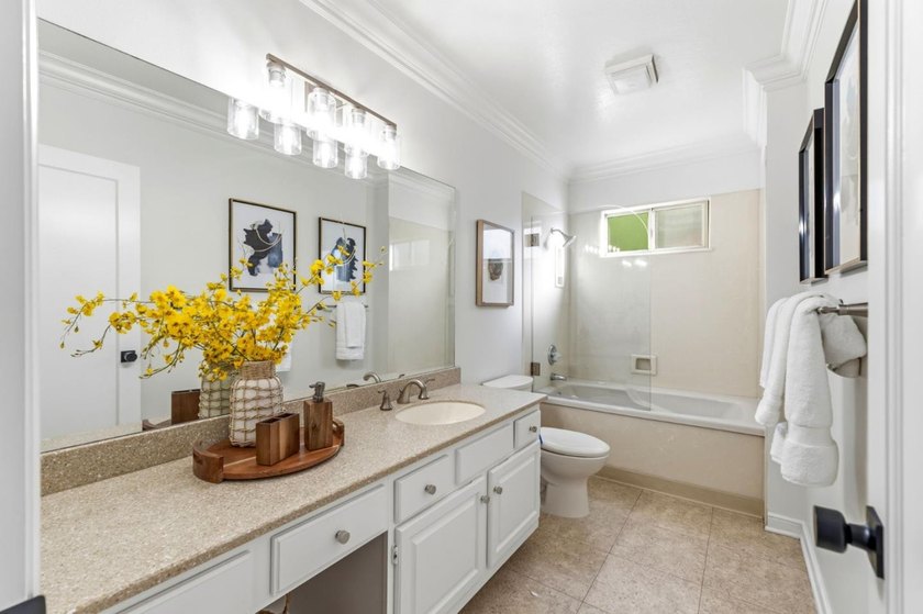 Nestled in Burlingame's highly desirable Easton Addition, this - photo 49