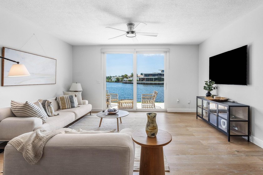 DIRECT MAIN INTRACOASTAL WATERWAY LIVING! Rarely available and - photo 3