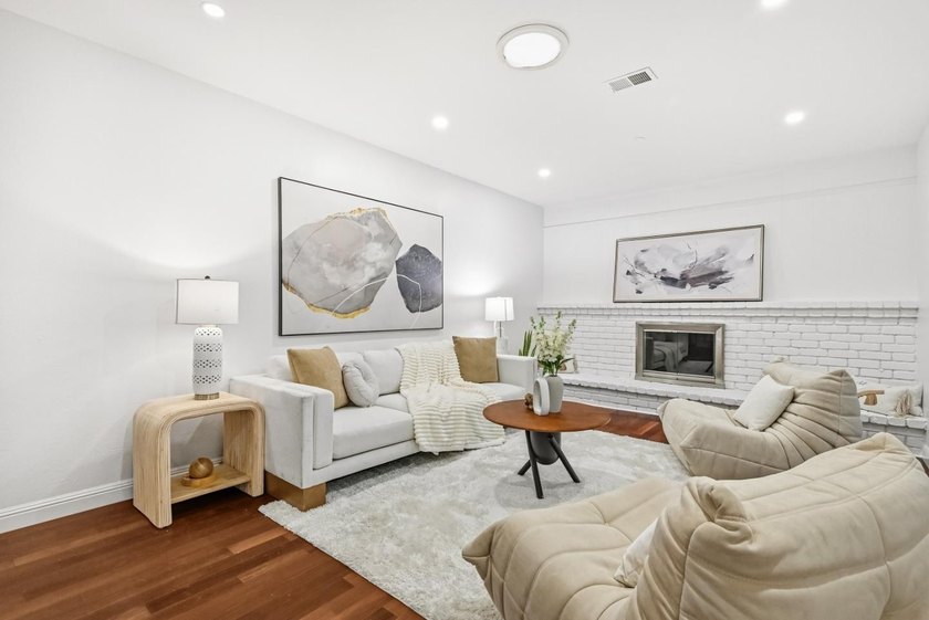 Total 1,694 SF of living area, including additional 260 SF bonus - photo 5