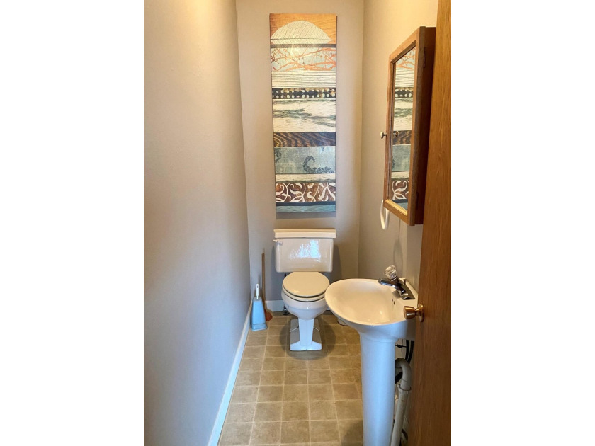 177' of HIGHWAY FRONTAGE, HIGHLY TRAVELED, BUSY CORNER ! This - photo 14