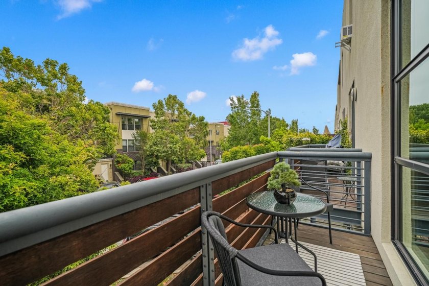 Welcome to 1202 66th St, a bright and modern end-unit tri-level - photo 16