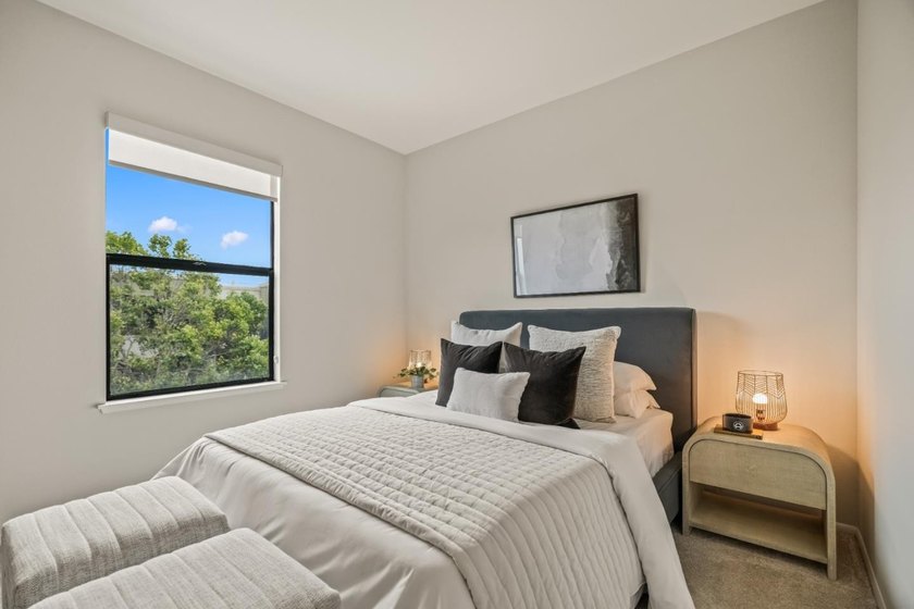 Welcome to 1202 66th St, a bright and modern end-unit tri-level - photo 22