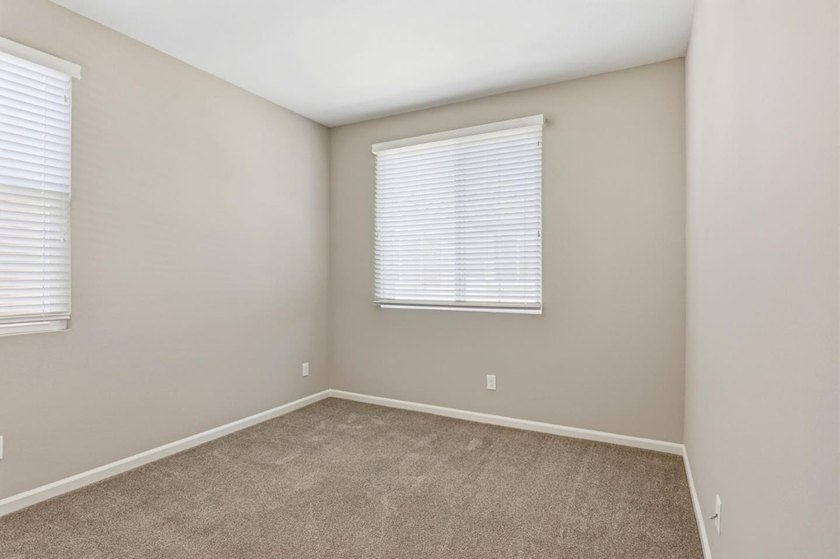 Ask about LOW interest rate in the low 5smuters Dream Home! - photo 16
