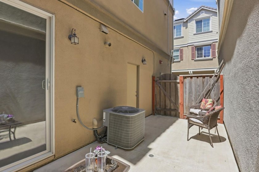 Ask about LOW interest rate in the low 5smuters Dream Home! - photo 24