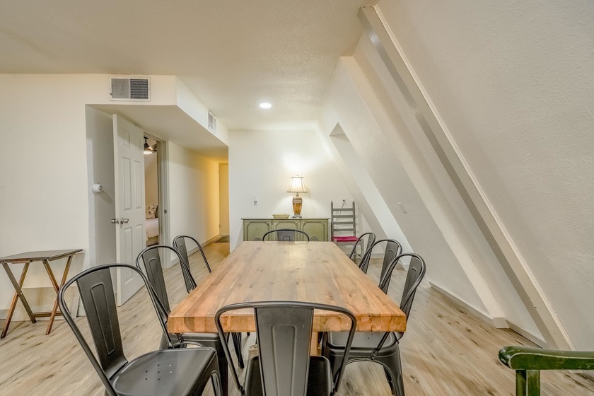 Welcome to 50 Knollwood Way, a quintessential A-frame chalet - photo 17