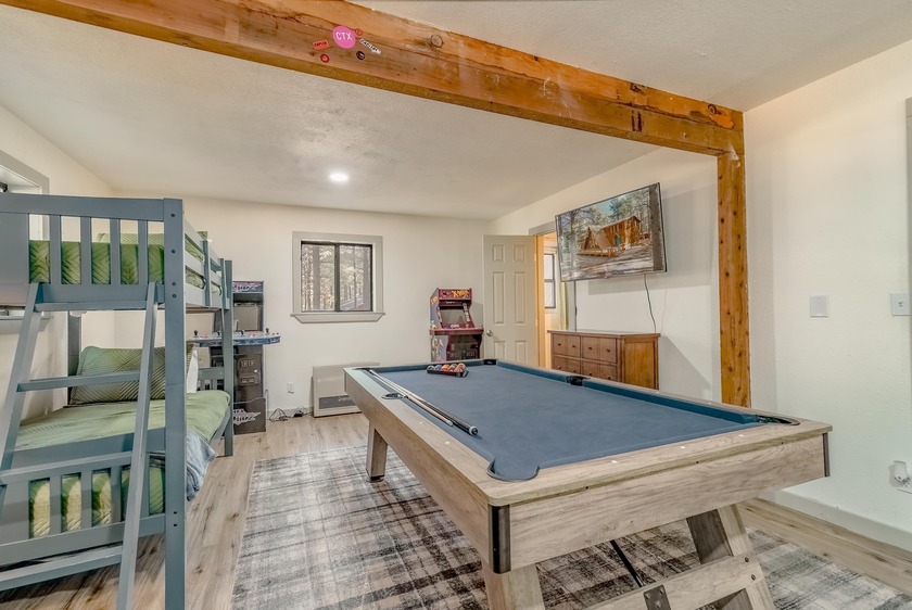 Welcome to 50 Knollwood Way, a quintessential A-frame chalet - photo 26