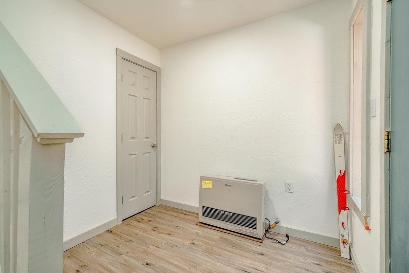 Welcome to 50 Knollwood Way, a quintessential A-frame chalet - photo 34