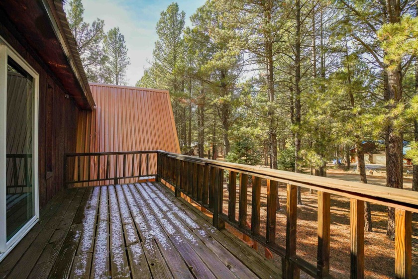 Welcome to 50 Knollwood Way, a quintessential A-frame chalet - photo 45