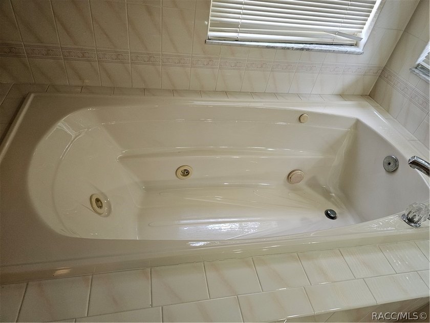 Are you seeking the best buy in the sought after waterfront - photo 14