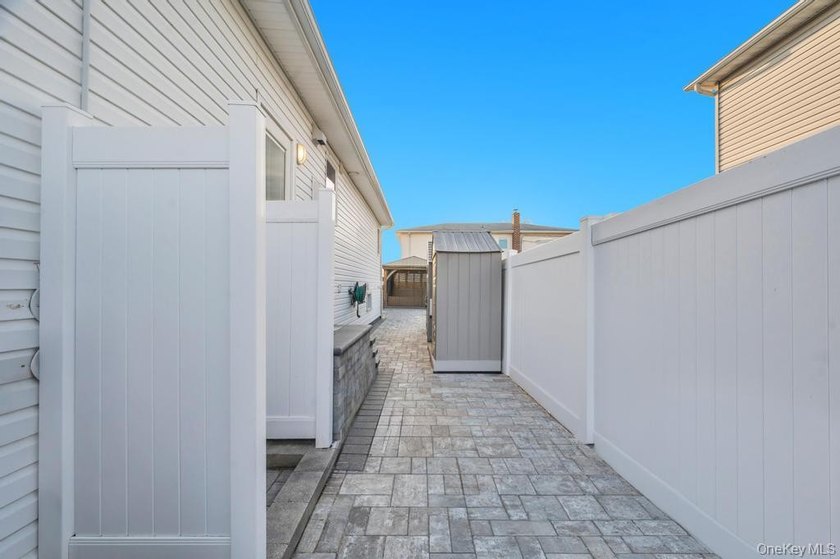 Welcome to 256 Division Street in Massapequa - a fully renovated - photo 37