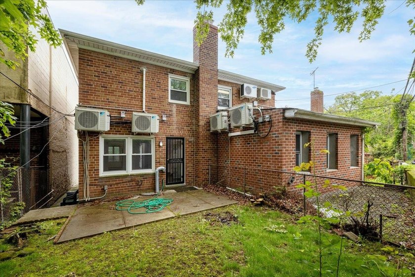 Welcome to 25-33 Francis Lewis Boulevard , Whitestone. This - photo 12