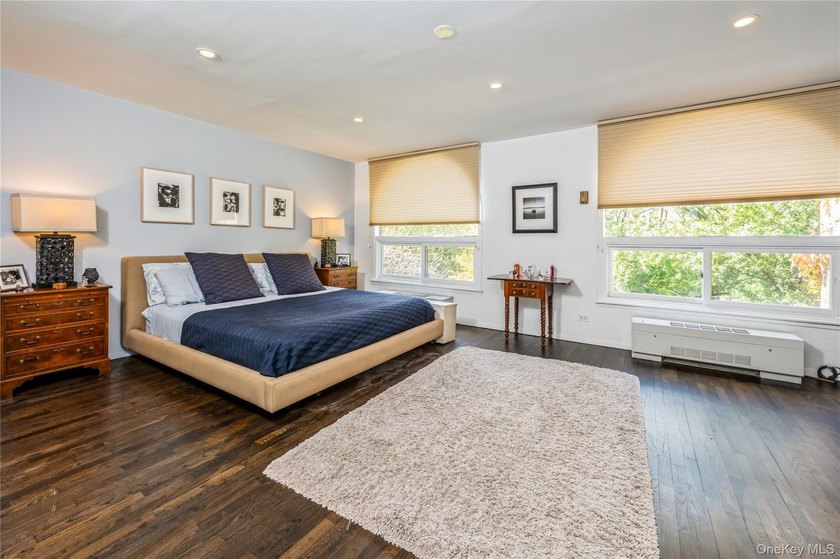 Private Riverfront Townhome with Luxury Condo Amenities - photo 16