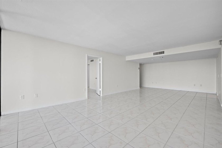 2 bedroom 2 bath condo with views of the Atlantic Ocean - photo 10