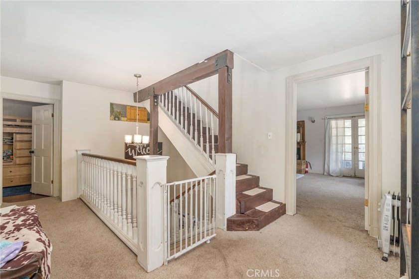 Nestled in the scenic mountains of Crestline, this inviting home - photo 30