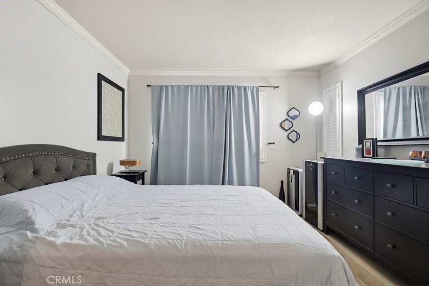 Discover comfortable urban living in this well-maintained - photo 39