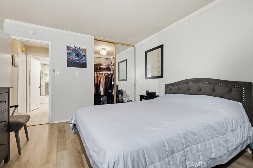 Discover comfortable urban living in this well-maintained - photo 42