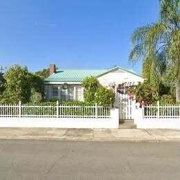 West Palm Beach corner double lot. Hidden behind a white picket - photo 28