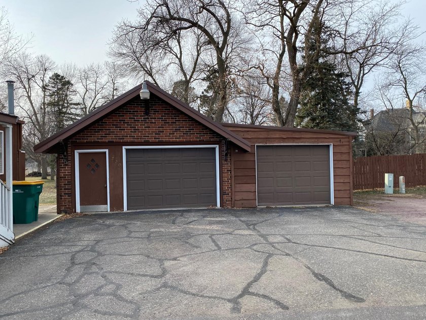 177' of HIGHWAY FRONTAGE, HIGHLY TRAVELED, BUSY CORNER ! This - photo 8