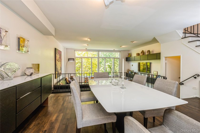 Private Riverfront Townhome with Luxury Condo Amenities - photo 8