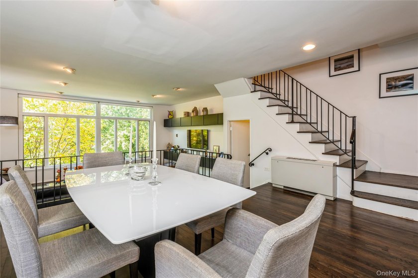 Private Riverfront Townhome with Luxury Condo Amenities - photo 9