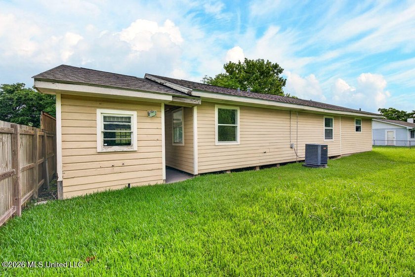 **Charming Bay Saint Louis Cottage - A Steal of a Deal!** - photo 19