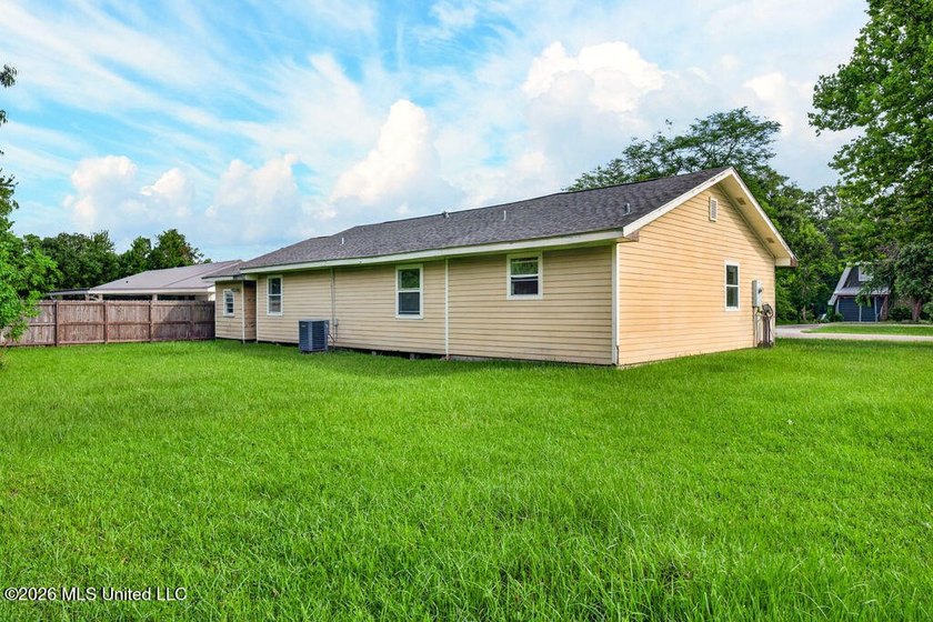 **Charming Bay Saint Louis Cottage - A Steal of a Deal!** - photo 22
