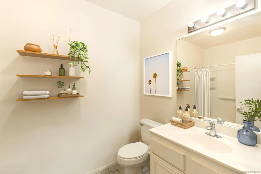 **Deed Restricted Unit** DO NOT CONTACT SDHC (San Diego Housing - photo 9