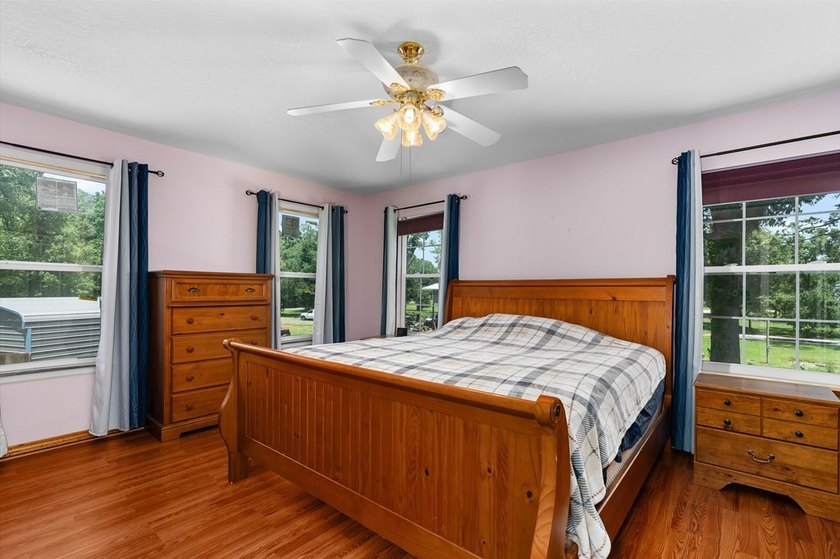 FULLY REMODELED LAKE MURVAUL RETREAT - 7BR BOATHOUSE SHOP - photo 18