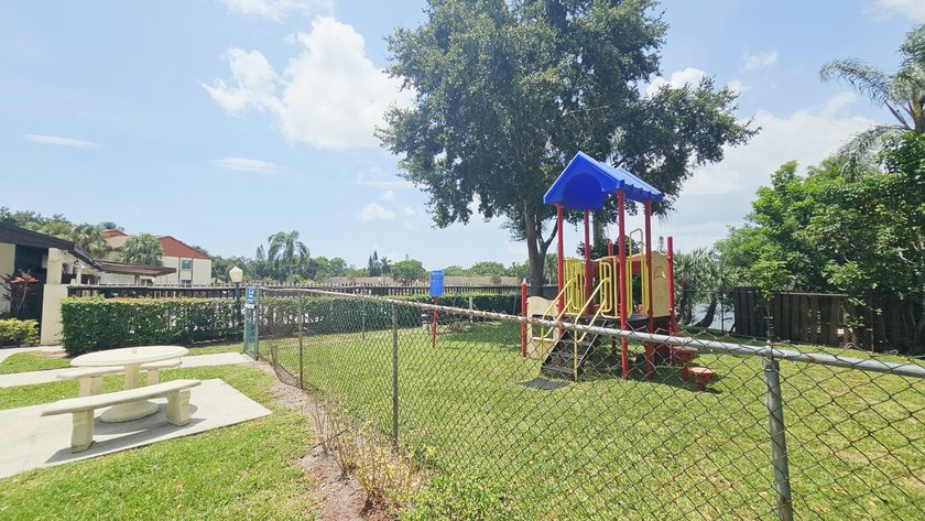Two bedroom first floor unit in the lovely community of Sable - photo 32