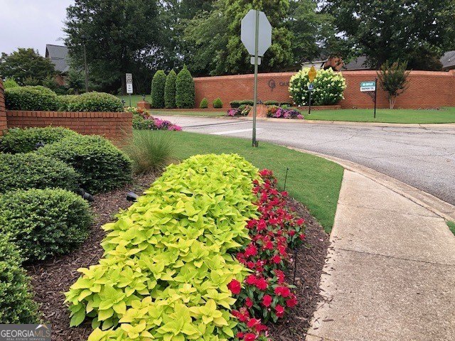 One Level Brick Ranch with Sun/Screen Porch nestled in the - photo 43