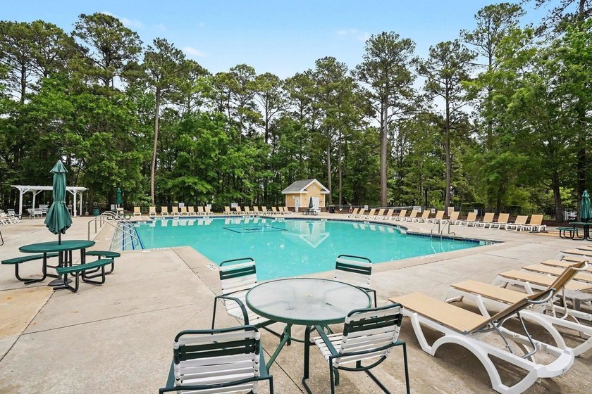 Welcome to this meticulously maintained home offering comfort - photo 38
