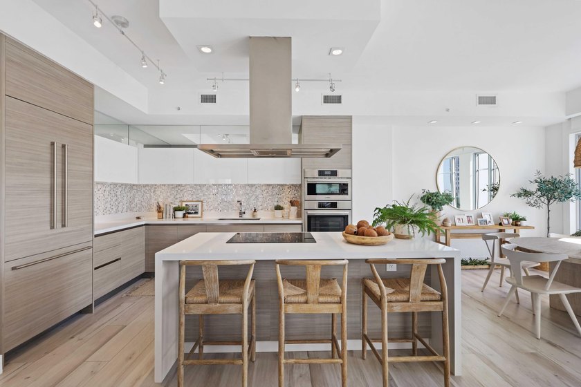 Originally designed as a 3 bedroom floorplan and thoughtfully - photo 5
