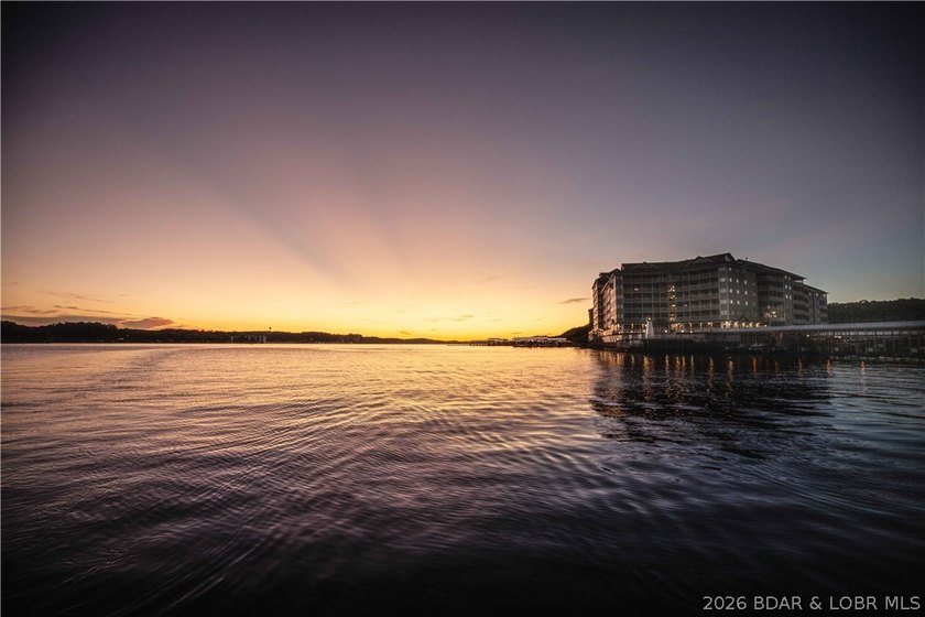 Enjoy the panoramic views from the point pool of the 1 mile - photo 38